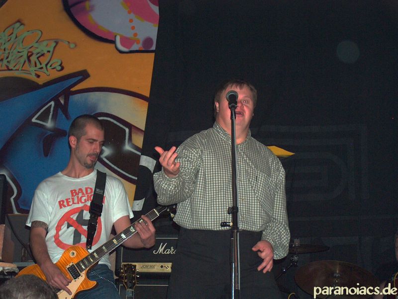 http://pix.paranoiacs.de/2004/20041028_DeBogaard_Geel/paras_geel_20041028_15.jpg