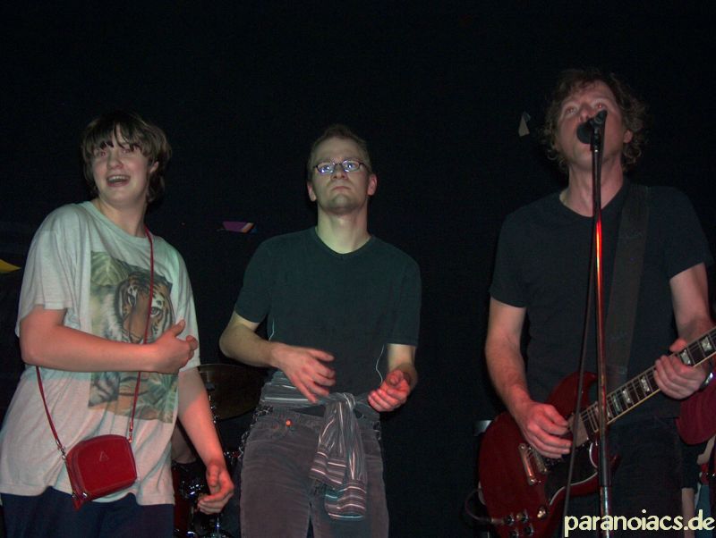 http://pix.paranoiacs.de/2004/20041028_DeBogaard_Geel/paras_geel_20041028_19.jpg